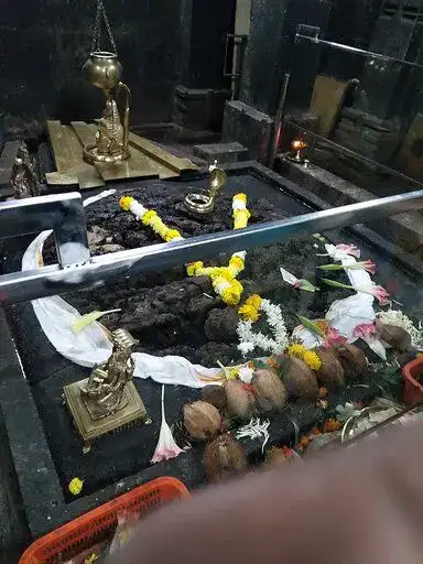 Rudraksha-shaped Shiva Lingam in the Mahabaleshwar Temple